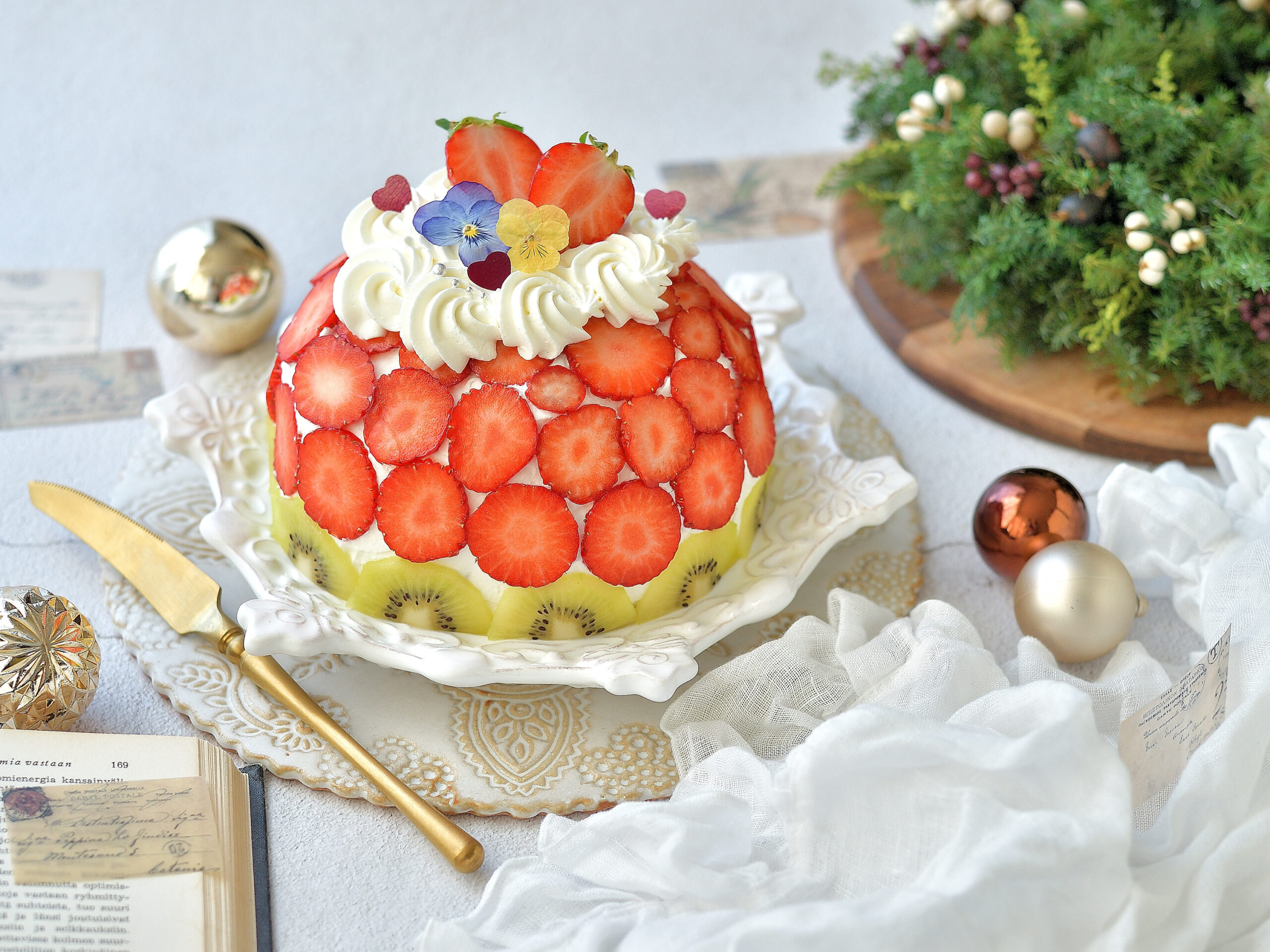 市販のロールケーキ使用！簡単ズコット